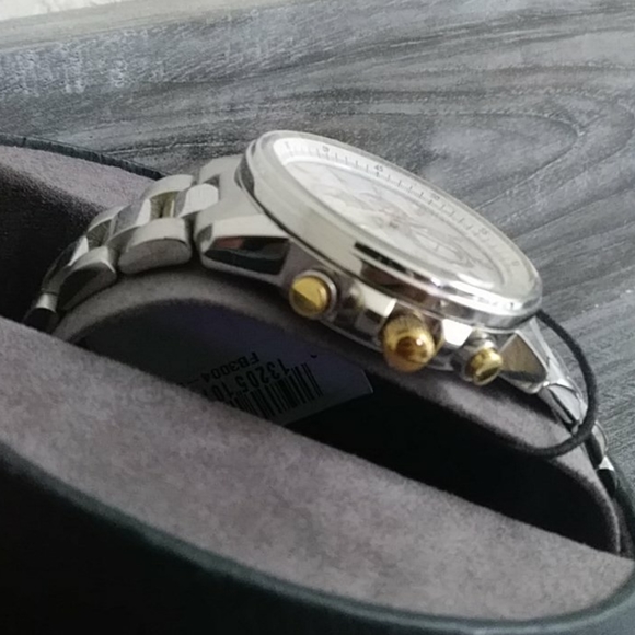 Luxury Citizen watch - Picture 3 of 3